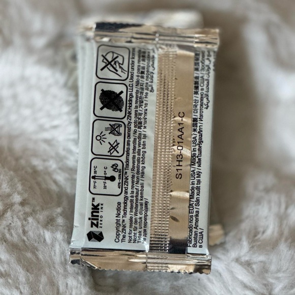 Canon ZINK Sticky-Backed Photo Paper - Picture 4 of 4